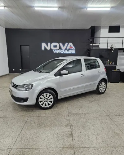 Volkswagen Fox 1.0 MI Total Flex 8V 5P 2011