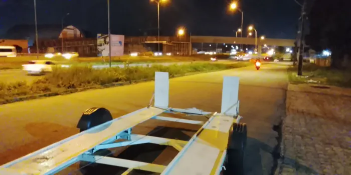 CARRETINHA REBOQUE DE VEÍCULOS 