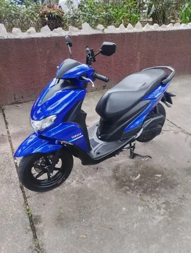 VENDO YAMAHA FLUO 2025 ÚNICO DONO 