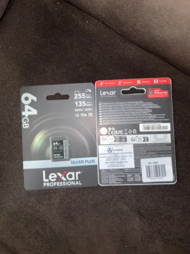 Cartão de Memória SDXC Lexar 64GB 255MB/s Silver Plus Lacrado