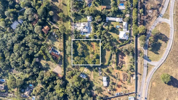 Terreno à venda no Condomínio Alta Vista I com 2.809 m², em Senador Canedo, GO