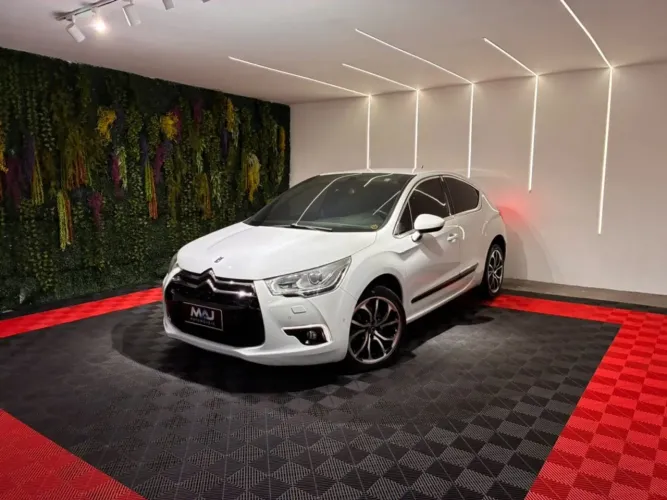 Citroen DS4 1.6 Turbo 16V 5P Aut. 2014