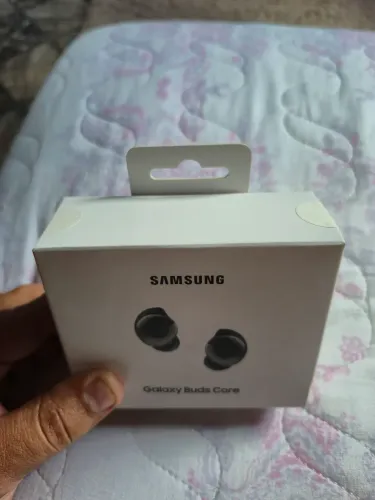 Galaxy buds core ( Phone )