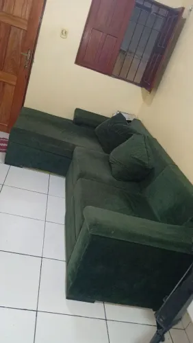 Vendo sofá verde em veludo 