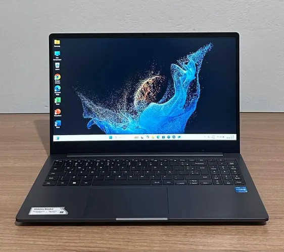 Vendo Notebook Samsung Galaxy Book i3