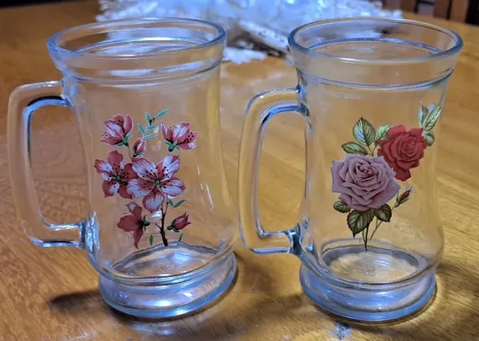 LOTE - CANECAS DE VIDRO DECORADAS - FLORAL VINTAGE
