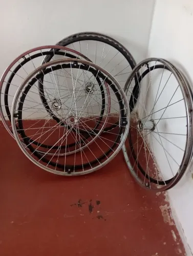 Rodas para cadeirante