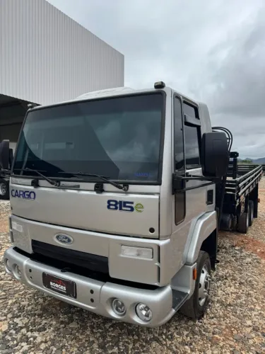 Ford Cargo 815 diesel 2012 / Com Munck