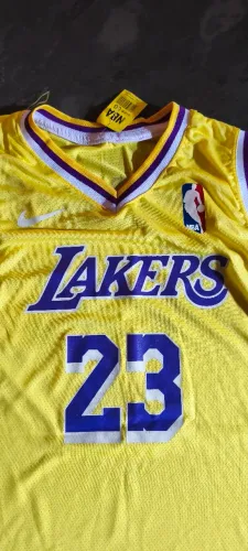 Duas Camisas de basquete