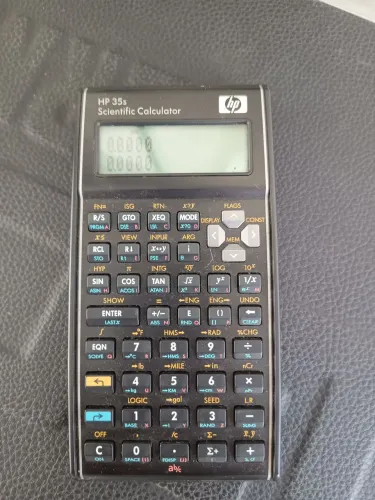 Vendo Calculadora científica HP 35S, funcionando.