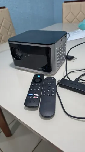 Projetor Magcubic 580ANSI + Fire TV Stick HD