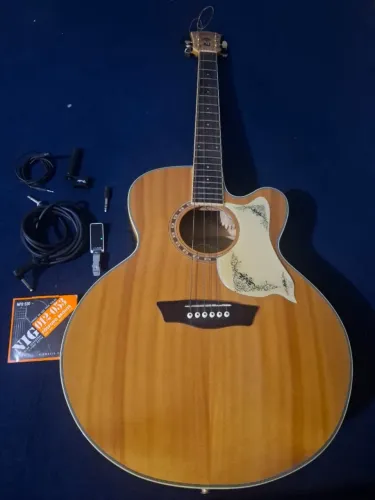 Violão eletroacústico Washburn HJ40SCE semi-novo