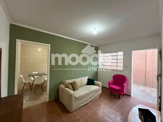 Casa para alugar - semi mobiliada - 45m² - quarto, sala, cozinha, banheiro - Vila Borges/B