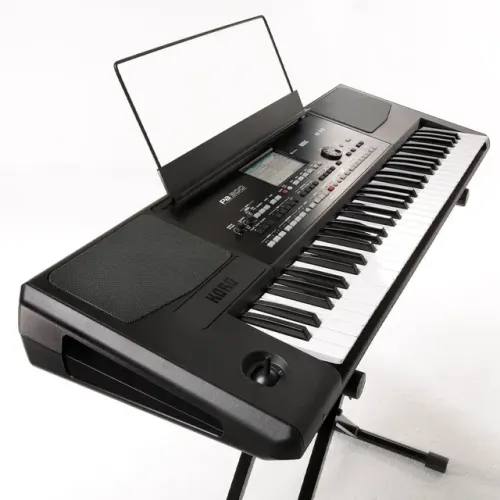 Teclados Korg Pa300