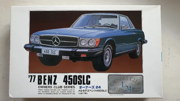 Mercedes Benz Model 450SLC - 77 - Plastic Model 1/24 Owners Club Series