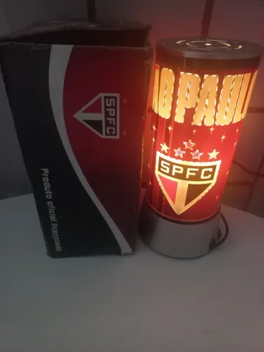 Abajur giratório