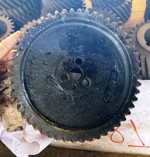 Engrenagem da bomba injetora trator perkins 4203 - Usada
