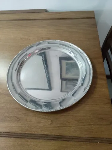 MARAVILHOSA BANDEJA DE INOX , EM EXCELENTE ESTADO