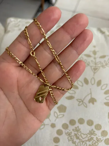 Cordão e pingente em ouro 18 k 