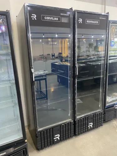 Expositor cervejeira - 570 litros - Total black - Pronta entrega