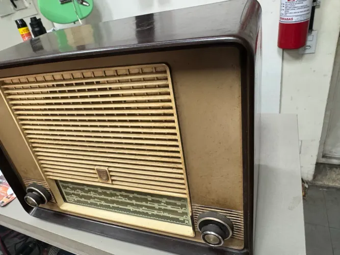 Rádio Philips Valvulado Modelo B3 R76