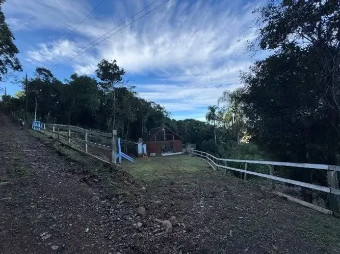 Chalé para Venda em Caraá, Quebrada do Rio dos Sinos, 3 dormitórios, 1 banheiro