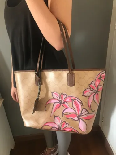 Bolsa Grande Marrom Com Estampa De Flores Arezzo Giorno