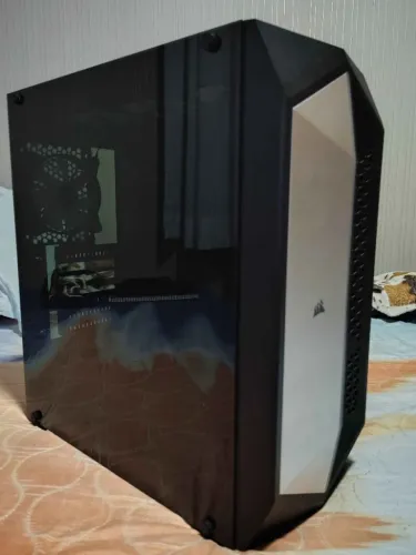 Gabinete Corsair 470T RGB com 7 fans Aigo AR 120mm e controladora