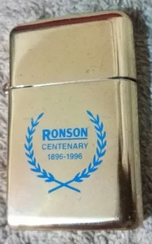 Antigo e raro isqueiro comemorativo do centenário da Ronson (1896-1996) é vintage