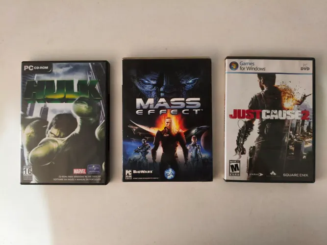 Jogos originais em mídia física para PC
