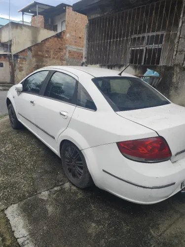 Fiat Linea LX 1.9/ 1.8 Flex 16V 4P 2011