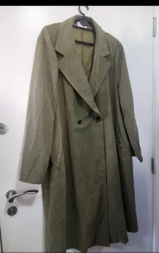 Sobretudo plus size de suede verde militar Tam. 3XL