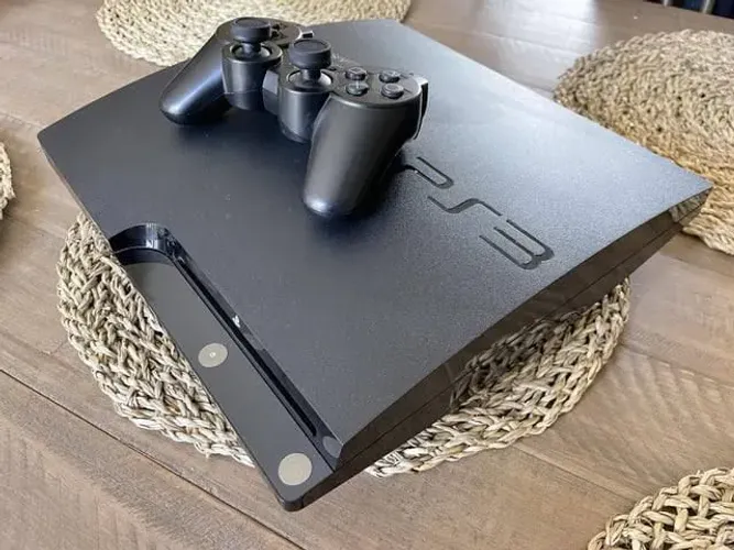 Playstation 3 com jogos e ( HEN )