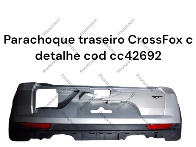 Para-choque traseiro CrossFox c/ detalhe