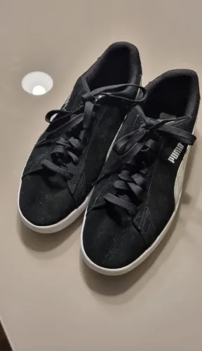 Puma Smash v2 Suede