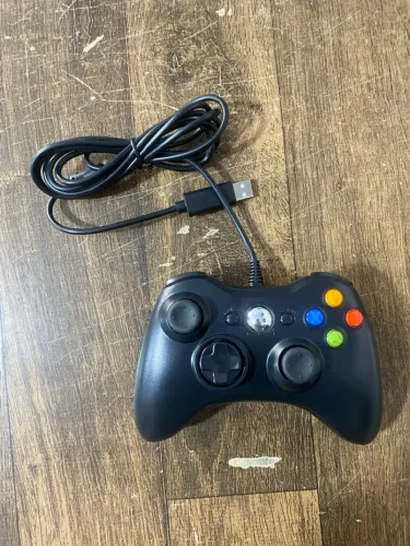 Controle com Fio X Box 360 / Pc