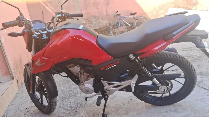 Moto estado de zera 1.600 rodada