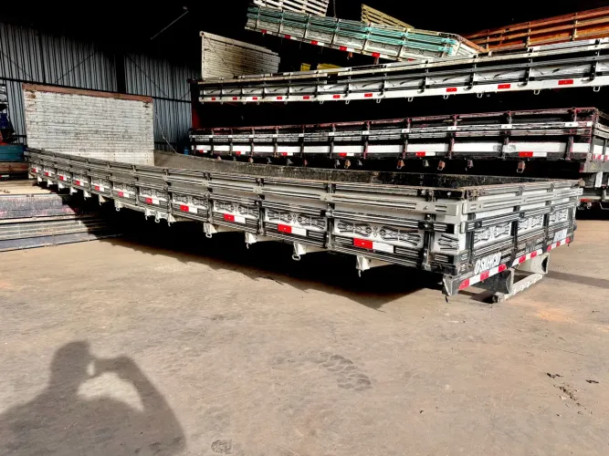 CARROCERIA MADEIRA 8,50