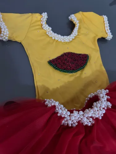 Conjunto bori e saia de luxo tema Magali ou melancia 