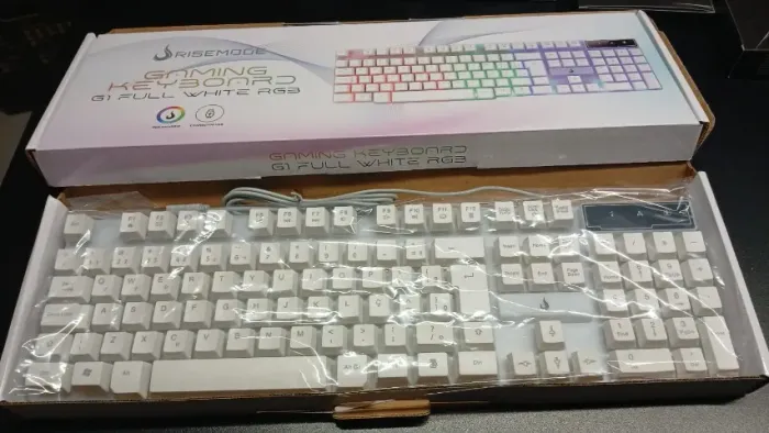Teclado Rise mode Branco semi mecânico , novo lacrado na caixa
