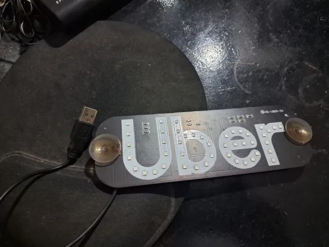 Luminoso Uber para Colecionador