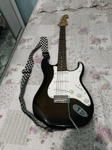 Guitarra Elétrica Tagima special séries T735S