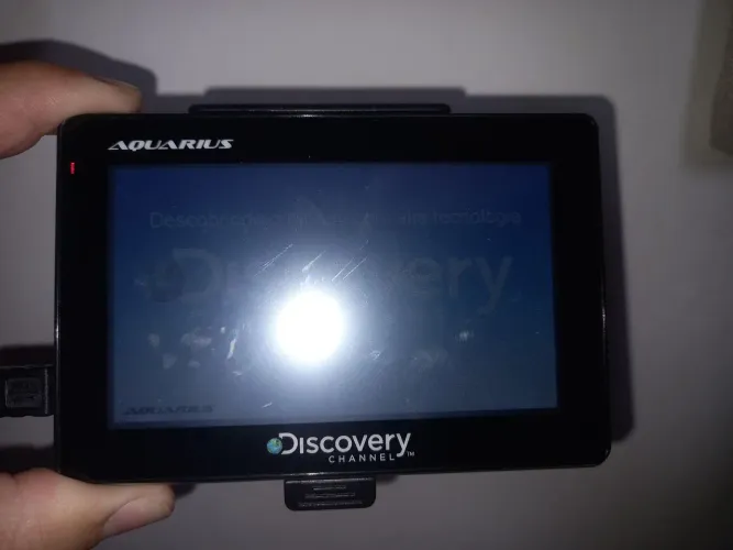 Gps automotivo Aquários com defeito