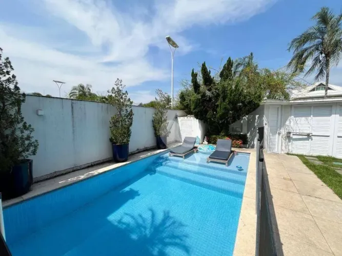 Casa com 4 quartos à venda, 331 m² por R$ 4.230.000 - Barra da Tijuca - Rio de Janeiro/RJ