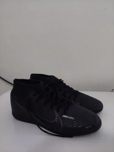 Chuteira Nike futsal botinha