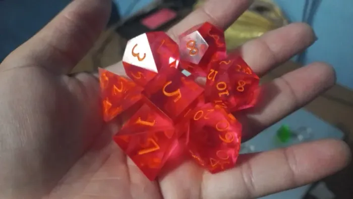 Kit RPG conjunto dados Vermelho-Laranja Translúcidos artesanal, Set completo 7 pcs