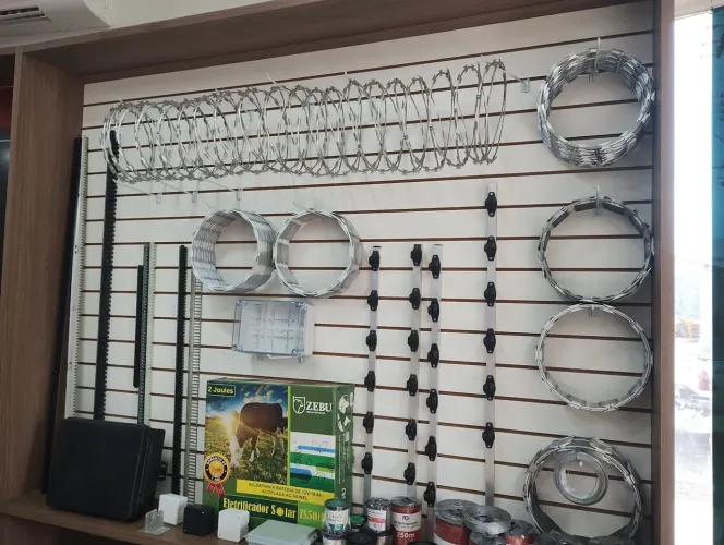 Cerca elétrica e concertina