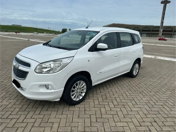Chevrolet Spin LT 1.8 8V Econo.flex 5P Aut. 2013