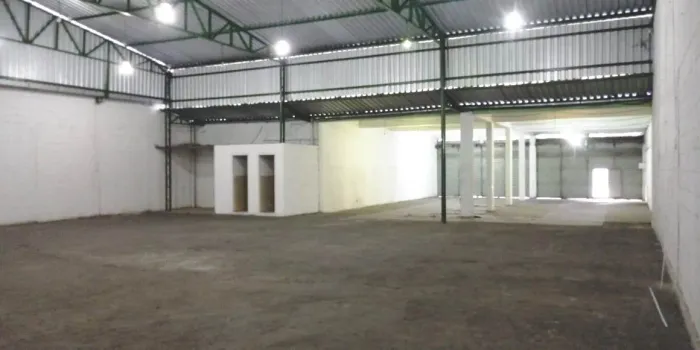 Loja grande em Piabetá
