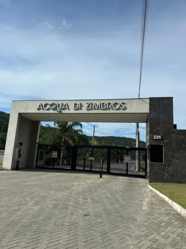 OPORTUNIDADE Terreno em Condomínio Fechado em Bombinhas